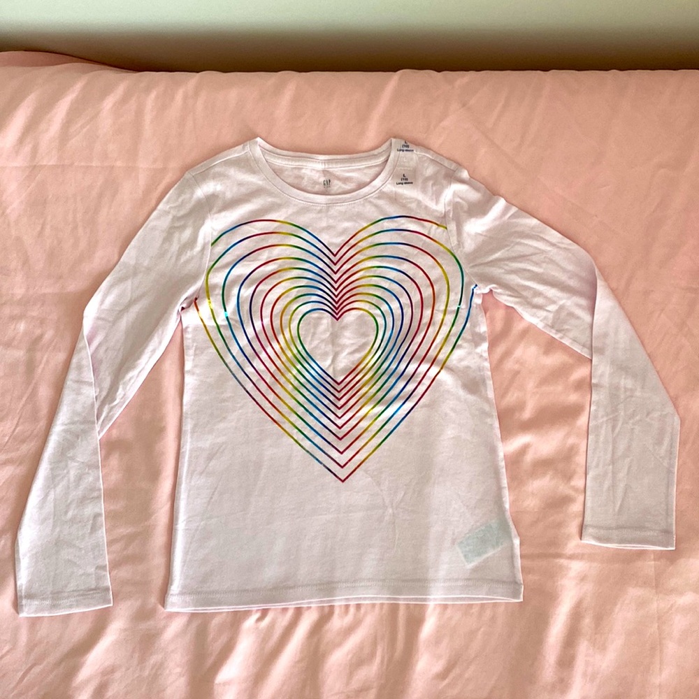Gap, 10, Pink with a rainbow heart
